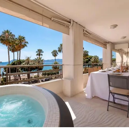 Suite Prestige Croisette Vue Mer Avec Terrasse 칸느
