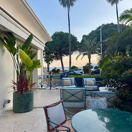 Luxueux 100m2 Croisette 5 étoiles - Vue mer Terrasse&Jacuzzi - Accès direct plage Miramar Cannes